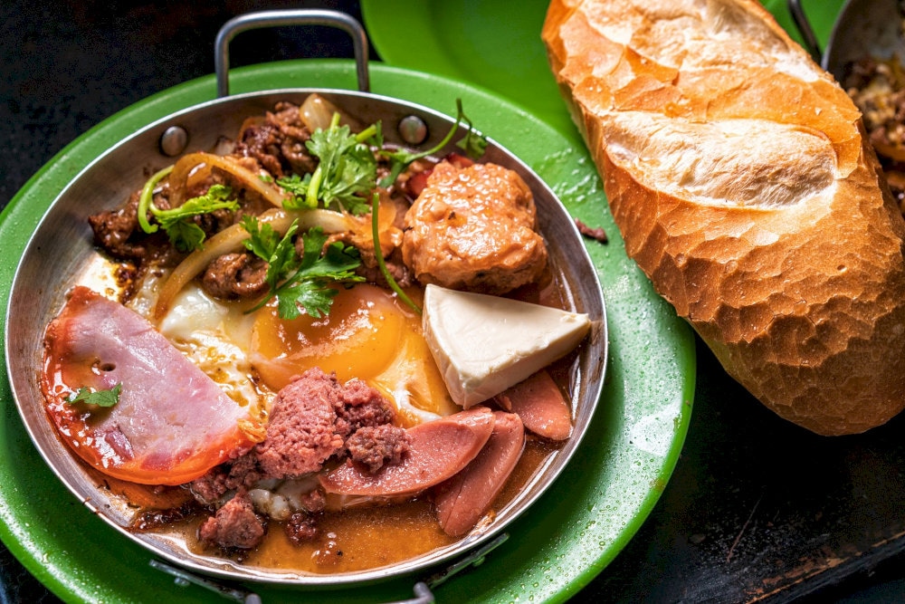 Mr. Tun's pan bread 